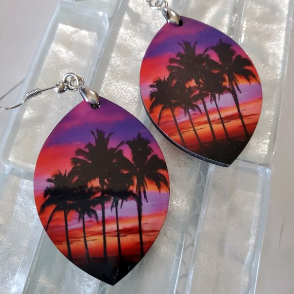 Palm Trees at Sunset Earrings - Picture 2 of 7